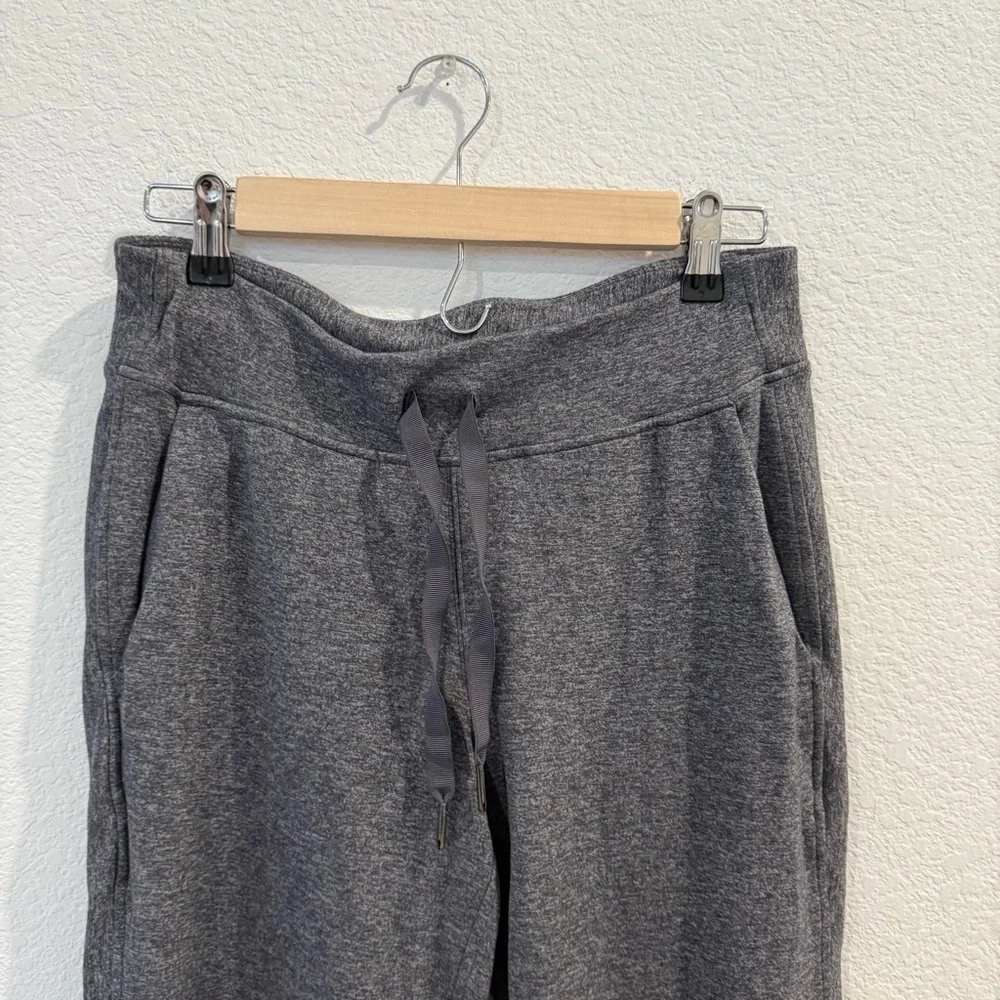 Lululemon- Heathered Grey Ready to Rulu Pants- Size 6